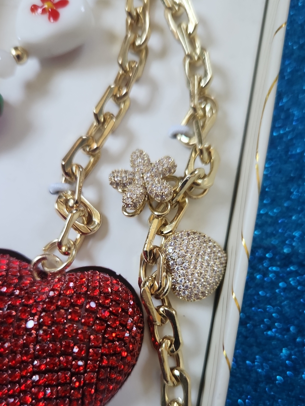 Eye candy Red Heart Beaded Key Chain Bag Charm NWT - Picture 5 of 5